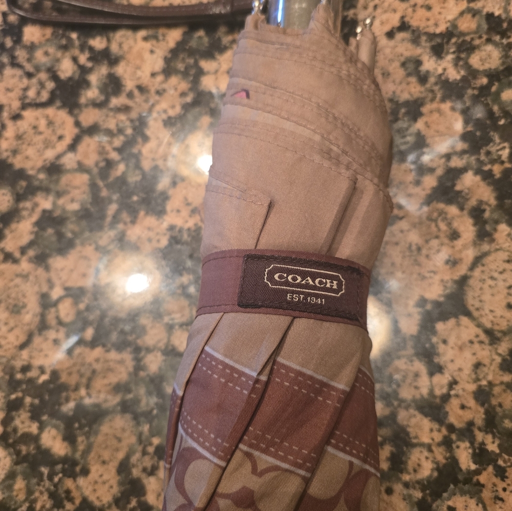Coach Signature Pattern Umbrella - Picture 5 of 10
